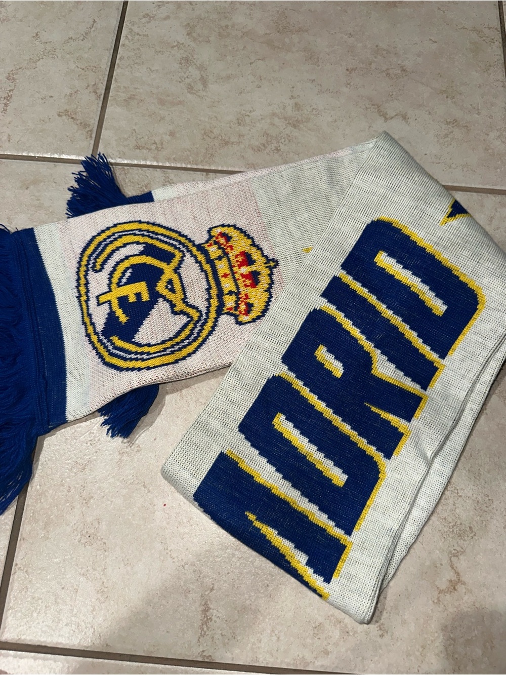 Real Madrid CF Knit Fan Scarf White Blue Gold Soccer Football Supporter